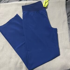 Figs Livingston xs petite